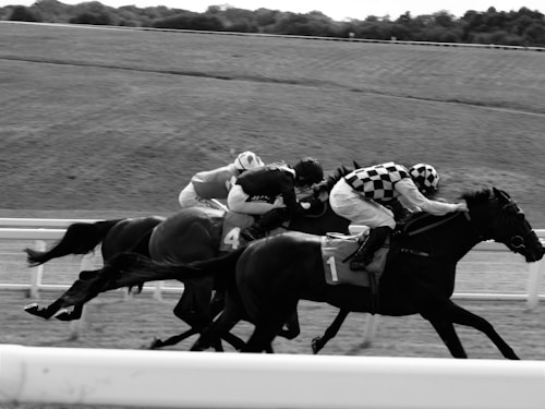 Photo 1632388571662 1Efe4669860C