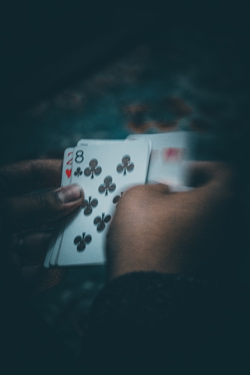 Photo 1650792943936 779044120878